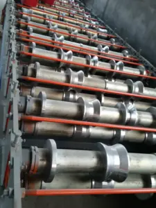 Máquina formadora de rollos galvanizados para techos de Botou Factory