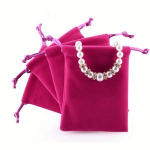Vente en gros de petits sacs en velours à cordon personnalisés, anti-poussière, pour bijoux, contenants cadeaux - Product Image 4