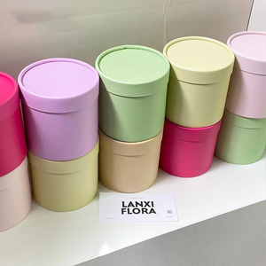 กล่องกระดาษสีทึบแบบย่อยสลายได้กล่องของขวัญทรงกระบอกสำหรับบรรจุภัณฑ์ของขวัญดอกไม้กระดาษทรงกลมดีไซน์เป็นหลอดโลโก้ตามสั่ง - Product Image 4