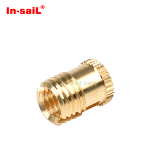 10-24 10-32 nhà máy cung cấp giá bán buôn Brass <span class=keywords><strong>Threaded</strong></span> chèn Nuts mở rộng có khía Nut đồ nội thất bu lông - Product Image 3