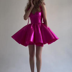 فساتين سهرة قصيرة لحفلات التخرج بقصة A ورباط من الستان وبدون أكمام - Product Image 3