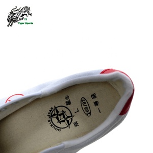 Chaussures de Kung Fu en toile légère pour arts martiaux traditionnels chinois - Product Image 6