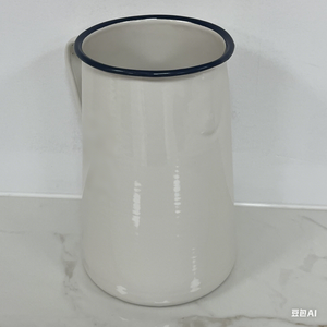 <span class=keywords><strong>Pichet</strong></span> de ferme en émail <span class=keywords><strong>blanc</strong></span> Design rétro élégant pour la maison ou la cuisine - Product Image 1