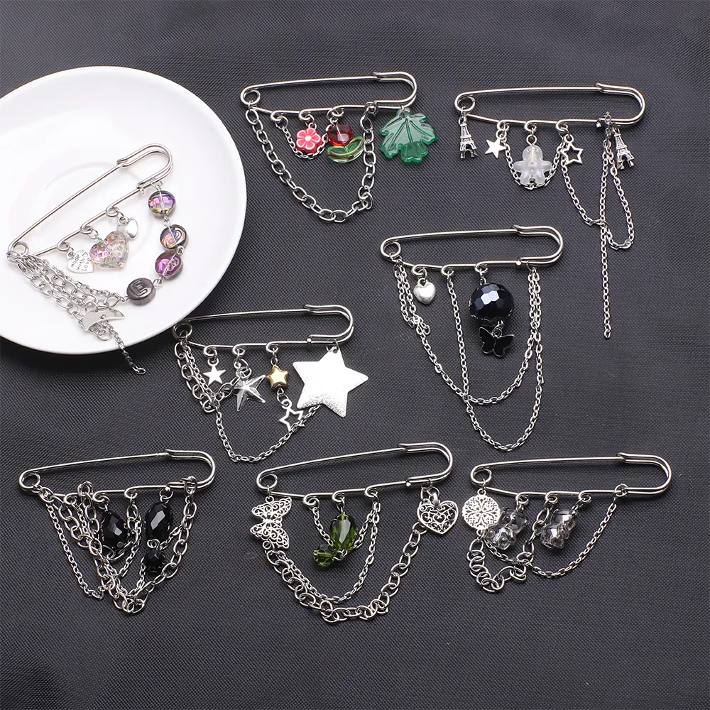 Zhubi Wholesale Multi Types Handmade Brooch Gems Crystals Silver Metal Alloy Charms Little Ornament for Garment Decoration