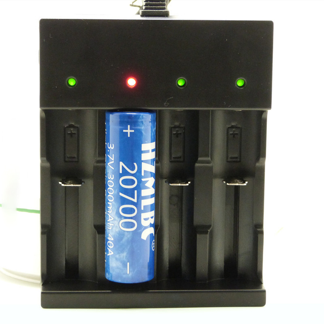 Smart USB Four-Slot 18650 Lithium Battery Charger 3.7V Battery Charger Independent Fast Charge 21700