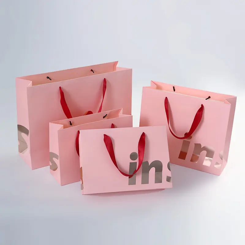 Wholesale Top Selling Popular Cosmetics Clothing Gift Paper Bag Paper Packaging Top Level Top Sell Customized Paper Gift Bag