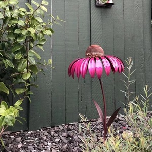 Sensation rosa Metall <span class=keywords><strong>Outdoor</strong></span> Garten Dekoration Blume Vogelfutter im Kegelförmig - Product Image 4