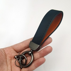 <span class=keywords><strong>Porte</strong></span>-clés de voiture en cuir PU anti-perte avec logo, anneau à boucle, mousqueton et <span class=keywords><strong>porte</strong></span>-clés en métal estampé vierge - Product Image 2