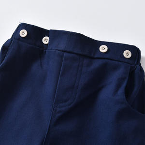 Shopping en ligne : Pantalon à bretelles décontracté en coton biologique bleu foncé pour garçon, idéal pour l'extérieur, provenant d'un fournisseur chinois - Product Image 4