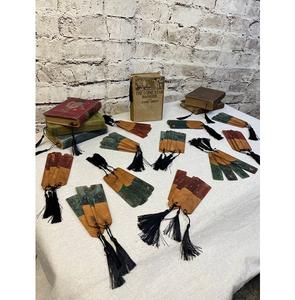 งานฝีมือเรซิ่นและที่คั่นหนังสือไม้ พร้อมด้วยงานศิลปะเรซิ่นที่สร้างสรรค์และผิวไม้ธรรมชาติที่เรียบเนียน - Product Image 6