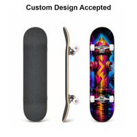 Planche de skateboard complète en bois d'érable 7 plis OEM personnalisée 80 cm Double Kick avec graphisme Graffiti Pompier