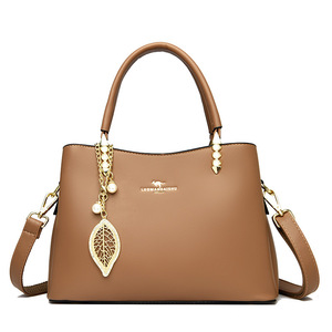 Sac à main en fourrure tendance, sac à main personnalisé de haute qualité, sac à main de marque de créateur en cuir PU pour femme, sac fourre-tout mignon - Product Image 1