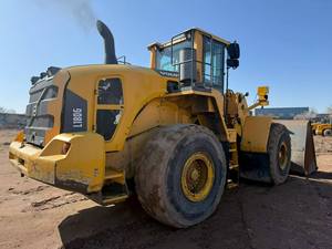 Cargadora de Ruedas Delantera Volvo L180G Usada, Modelo 2022, Carga Nominal de 22 Toneladas, Bomba Hidráulica Original, Motor en Excelentes Condiciones - Product Image 5