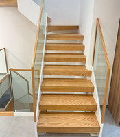 Ventes directes d'usine VIKO Composants préfabriqués Marches en chêne Escalier à double limon blanc