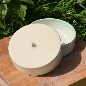 Tazón de servir de cerámica de gres de alta calidad hecho a mano con acabado craquelado, apto para microondas, elegante y lujoso para la mesa. - Product Image 3