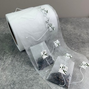 Pyram de thé biodégradable fabriqué à partir de matériau non tissé en PLA pour rouleau de sachet de thé avec ficelle et étiquette - Product Image 4