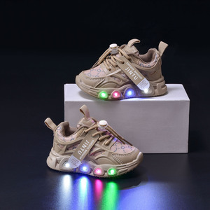 Zapatillas Deportivas de Moda para Niños, Zapatos Infantiles con Luces LED, Zapatillas Deportivas Casuales con Luces LED para Niños y Niñas - Product Image 4
