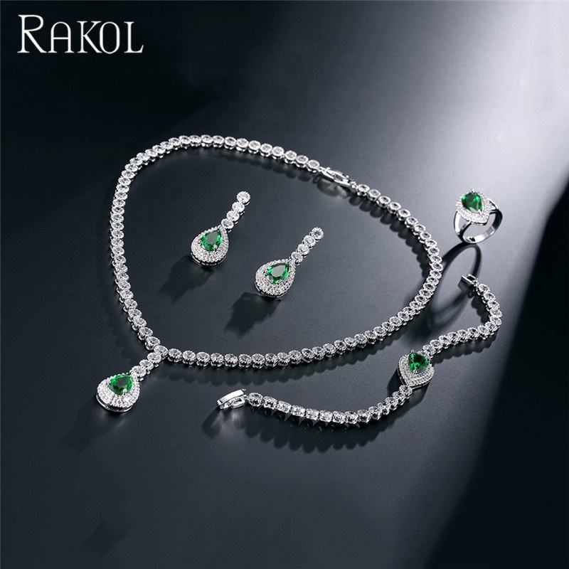 หินสีเขียวชุบทองคำขาว