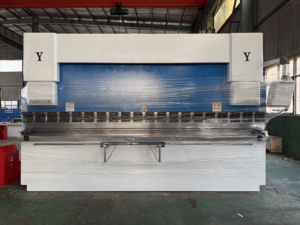 Presse plieuse TP10S à haute productivité pour machines industrielles avec <span class=keywords><strong>changement</strong></span> rapide <span class=keywords><strong>de</strong></span> matrice pour des applications polyvalentes <span class=keywords><strong>de</strong></span> pliage <span class=keywords><strong>de</strong></span> tôles - Product Image 2