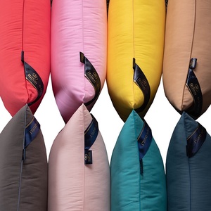 Vente en gros de haute qualité, <span class=keywords><strong>oreiller</strong></span> de chambre à coucher d'hôtel Hilton cinq étoiles au toucher doux à vendre - Product Image 1