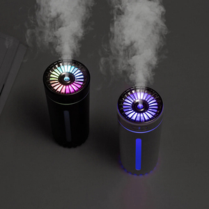 Produits pour la maison intelligente : Humidificateur d'air pour voiture, purificateur ioniseur alimenté par allume-cigare pour éliminer les odeurs - Product Image 4