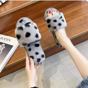 Nuevo Modelo 2026, Zapatillas de Mujer de Lujo Multifuncionales para el Hogar, Antideslizantes, con Forro de Piel, Suela Gruesa - Product Image 4