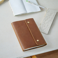Carnet magnétique relié en cuir PU A5, avec boucle à trois volets, étui de protection, journal/sac à main scolaire, logo personnalisé, couleur