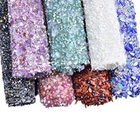 Vente en gros usine 21*32 cm Feuille thermocollante/auto-adhésive DIY avec strass en gravier naturel, perles caviar et autocollants pour artisanat, décoration murale et chapeaux