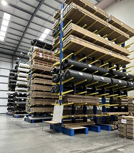 Estantería Cantilever de Acero de Una Sola Cara Nuoteng, Unidad de Almacenamiento Galvanizada con Recubrimiento Electrostático en Polvo, Instalación Enchufable - Product Image 1