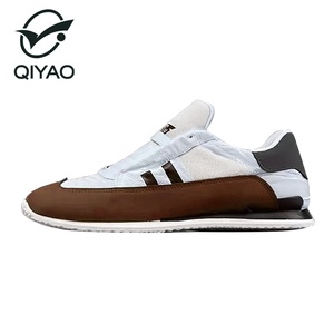 أحذية رياضية فاخرة للرجال مصممة حسب الطلب بشعار مخصص من المصنع - Product Image 3