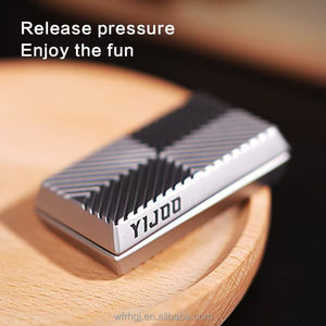 Nuevo Juguete de Escritorio Personalizado DIY Antiestrés, Cubo Deslizante de Metal, Spinner para Adultos y Niños, Descompresión de Aleación para Niños y Niñas - Product Image 2