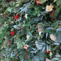 SPR Vente en gros de décorations de mariage personnalisées avec des feuilles de plantes vertes, toile de fond en rose, fleurs artificielles en soie, mur de fleurs décoratif