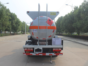 Camion-citerne spécialisé pour le transport de méthanol et d'éthanol - Product Image 5