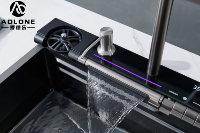 Évier de cuisine noir nano à touches de piano avec affichage LED en cascade de pluie de dragon et robinet extractible à eau propre