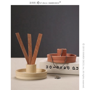 Bougeoir en céramique moderne en forme de spirale, surface cannelée, chandelier de mariage, décor de <span class=keywords><strong>chambre</strong></span> à coucher - Product Image 2