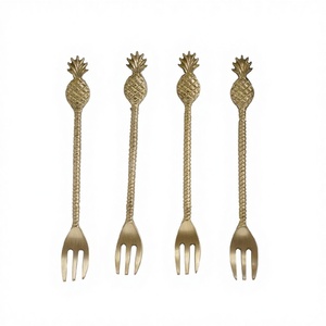 Ensemble de couverts en laiton écologiques de haute qualité, plaqué or, finition miroir, fourchette à poignée ananas pour cadeaux - Designs personnalisés - Product Image 1