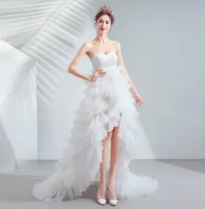 निर्माता अनुकूलित पुष्प सेक्सी विषम खुली पीठ Strapless Backless शादी गाउन दुल्हन की पोशाक