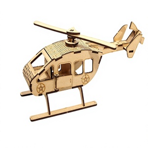 Kit de modèle d'hélicoptère en bois à assembler soi-même, jouet artisanal sculpté avec motif étoile - Product Image 1
