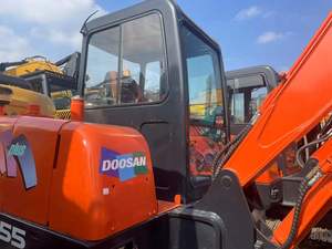 รถขุดขนาดเล็ก DOOSAN 5.5 ตัน สำหรับงานก่อสร้างทางวิศวกรรม ใช้สำหรับโครงการย้ายดิน ชิ้นส่วนหลัก มอเตอร์ เกียร์บ็อกซ์ เกียร์ - Product Image 4