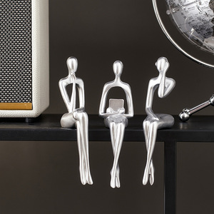 <span class=keywords><strong>Escultura</strong></span> Decorativa <span class=keywords><strong>de</strong></span> Resina para Sala <span class=keywords><strong>de</strong></span> Estar o Dormitorio, Diseño Personalizado, Decoración Dorada, Estatua <span class=keywords><strong>de</strong></span> <span class=keywords><strong>Pensador</strong></span> Sentado - Product Image 2
