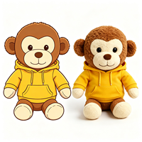 Peluche singe marron vêtu d'un sweat à capuche jaune vif, animal en peluche décontracté de dessin animé, adorable peluche singe