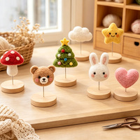 Ornement de table en feutre en forme d'animal avec base en bois, lapin, mouton, décoration artisanale, cadeau