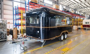 ORANGE RV Camion de restauration mobile noir pour hamburgers, poulet frit, pizza, double essieux, populaire en UE - Product Image 2