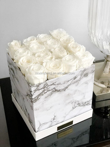 Искусственные розы Real Touch «Февральская роза» – подарки на 14 февраля. Вечные мраморные розы из Юньнани в подарочной коробке. Консервированные цветы на Рождество. - Product Image 4