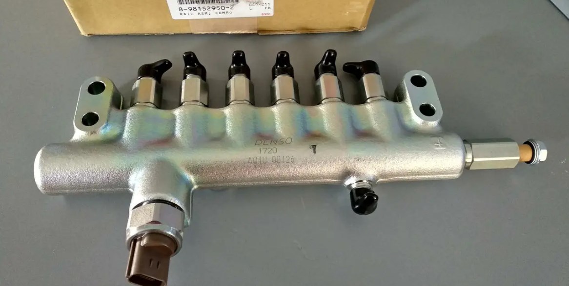 fuel rail 8981529501 8-98152950-1 8-98152950-2 8-98152950-3  8-98152950-4 common rail 8981529505 8981529501