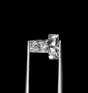 Bague de fiançailles en diamant cultivé en laboratoire de 1,25 carat, 7,6 x 6,4 mm, taille unique en forme de T, diamant CVD certifié IGI - Product Image 3