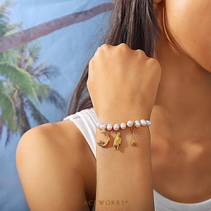 Iconos del Estilo de Vida Dorado |   Colgante de Acero Inoxidable con Baño de Oro PVD de 18K para Uso Diario, con Motivos de Música, Deportes, Amor y Fe, para la Creación de Joyas - Product Image 5