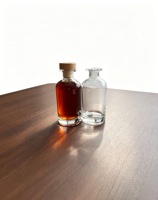 Botol Minuman Keras Kaca Mini Bulat Transparan Kosong 100ml 200ml, Tutup Kayu Sederhana, Logo Custom untuk Whiskey Brandy Vodka, Promo Panas