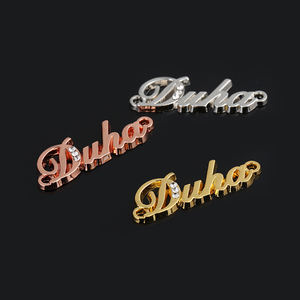 Kleding Accessoires Gepersonaliseerde Merk Graveren Naaien Metalen Logo Label Tag Gepersonaliseerde Pin Metalen Logo <span class=keywords><strong>Badge</strong></span> - Product Image 1