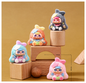 Figuras de <span class=keywords><strong>Animales</strong></span> en Miniatura de Tres Conejos de Peluche, Caja Misteriosa al por Mayor, Bolsa Sorpresa, Cápsula de Juguete Sorpresa al por Mayor - Product Image 2